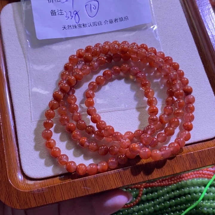 南红玛瑙未镶嵌手链