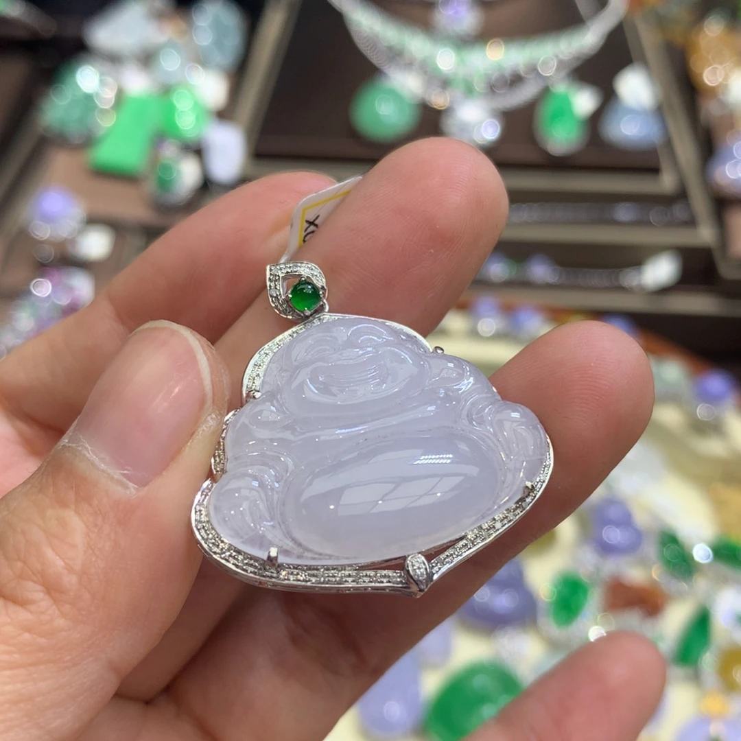 翡翠颈饰18K金镶嵌翡翠吊坠