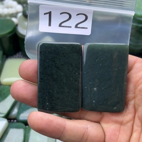 和田玉未镶嵌珠宝半成品