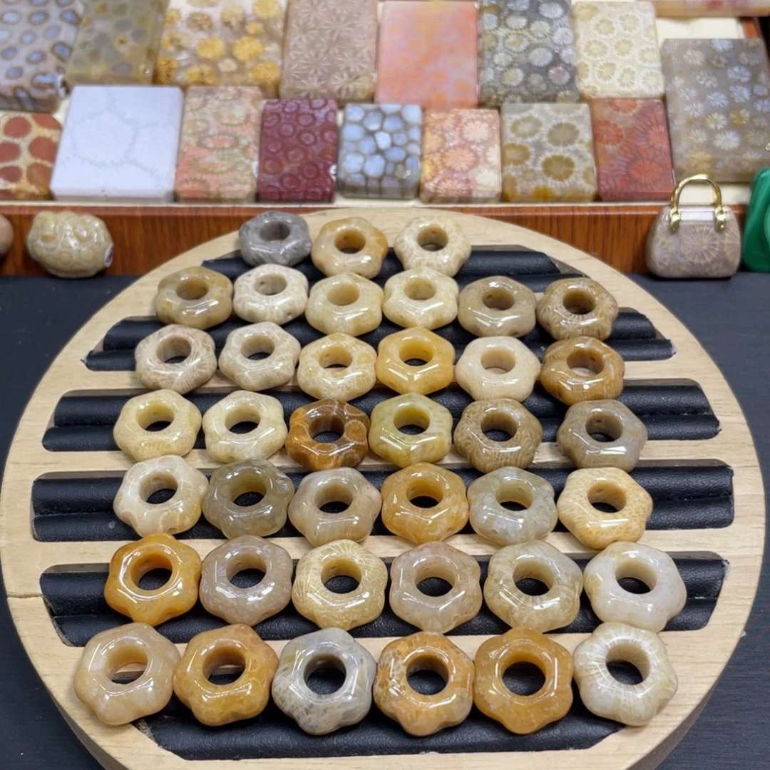 硅化玉未镶嵌颈饰小花20米1个