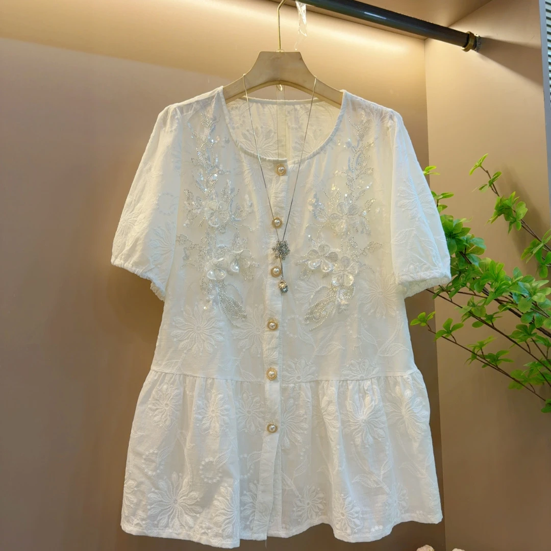 2025夏季新减龄时尚气质显瘦圆领蕾丝刺绣百搭短袖上衣（长66左右）