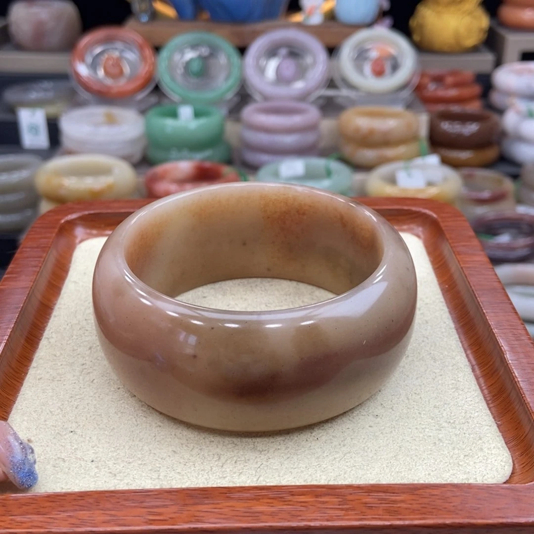 石英岩玉手镯未镶嵌