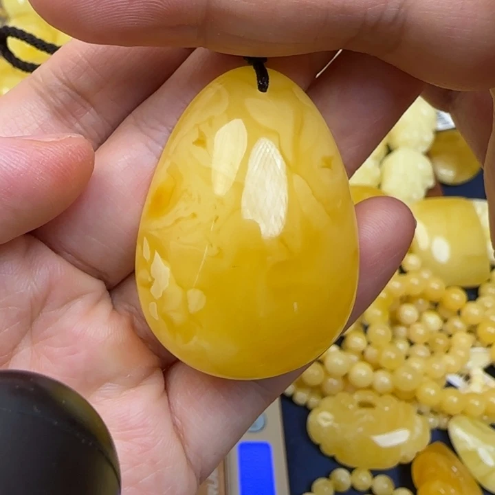未镶嵌颈饰蜜蜡天然蜜蜡