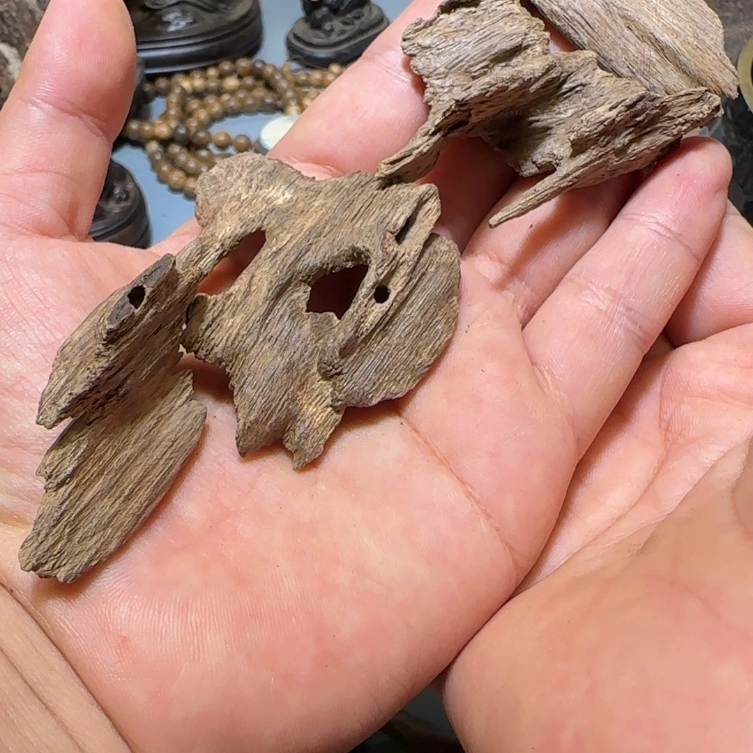 沉香沉香碎屑9.14克台湾回流富森红土9分沉碳化