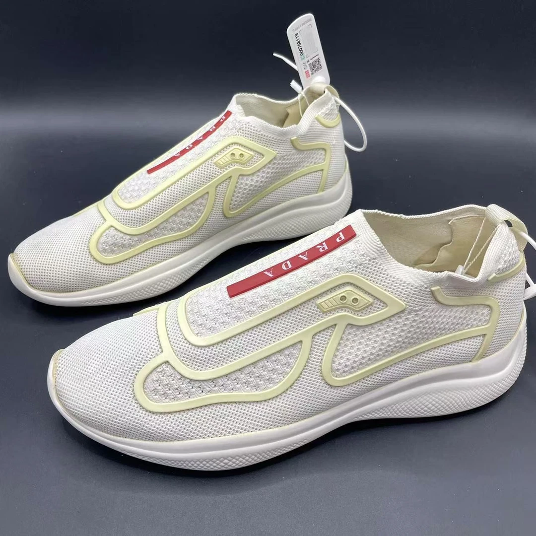 95新 Prada/普拉达 【聚星福利】男士白色休闲一脚蹬 41欧码 ca310t