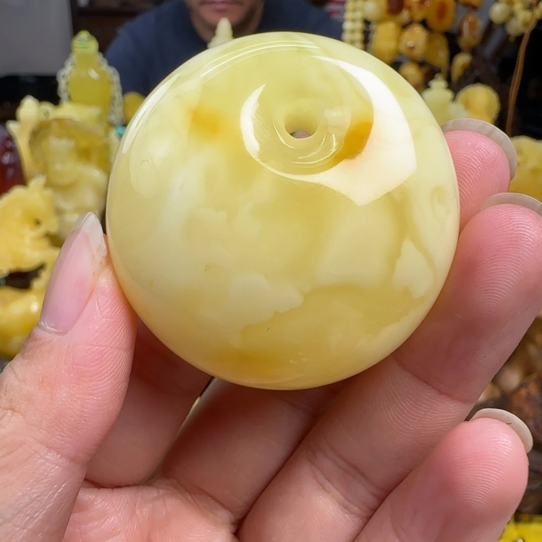 蜜蜡未镶嵌珠宝奇石