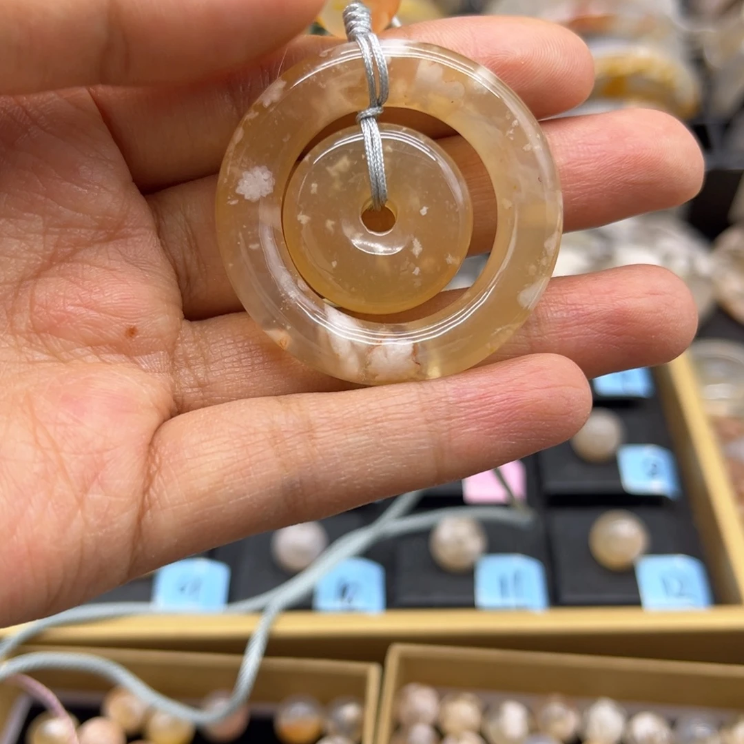 玲***羽玛瑙/玉髓未镶嵌颈饰