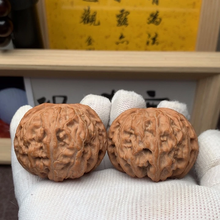 文玩核桃把件苹果园