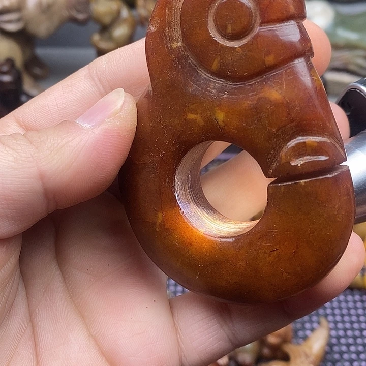 未镶嵌蛇纹石玉颈饰