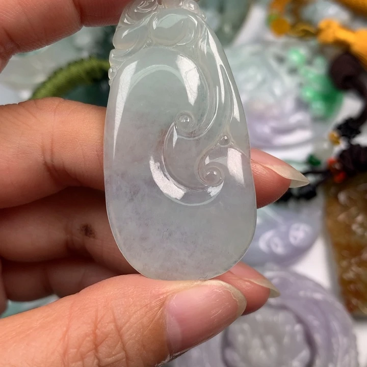 天***妹颈饰未镶嵌翡翠翡翠
