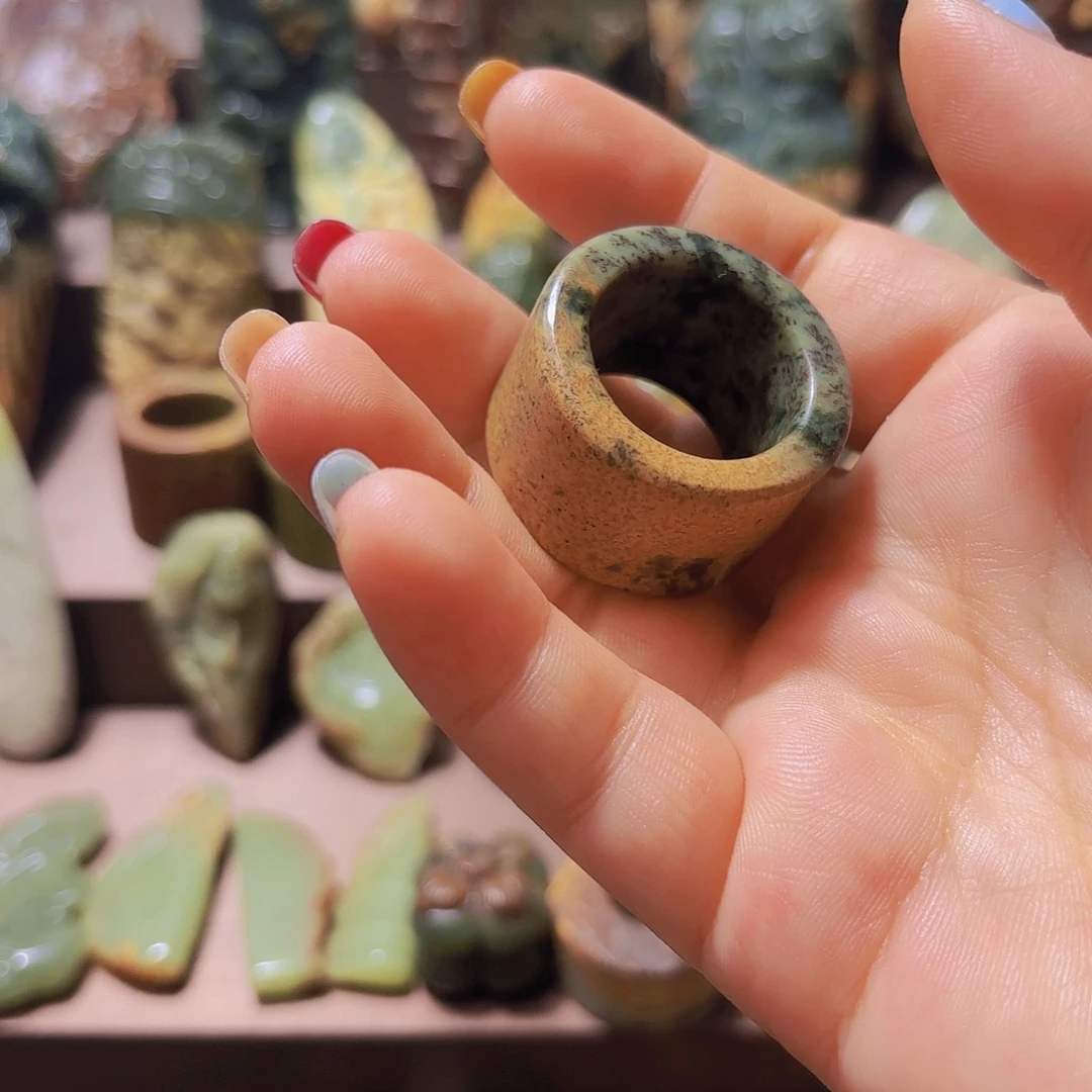 岫岩河磨玉（透闪石质玉）未镶嵌发饰