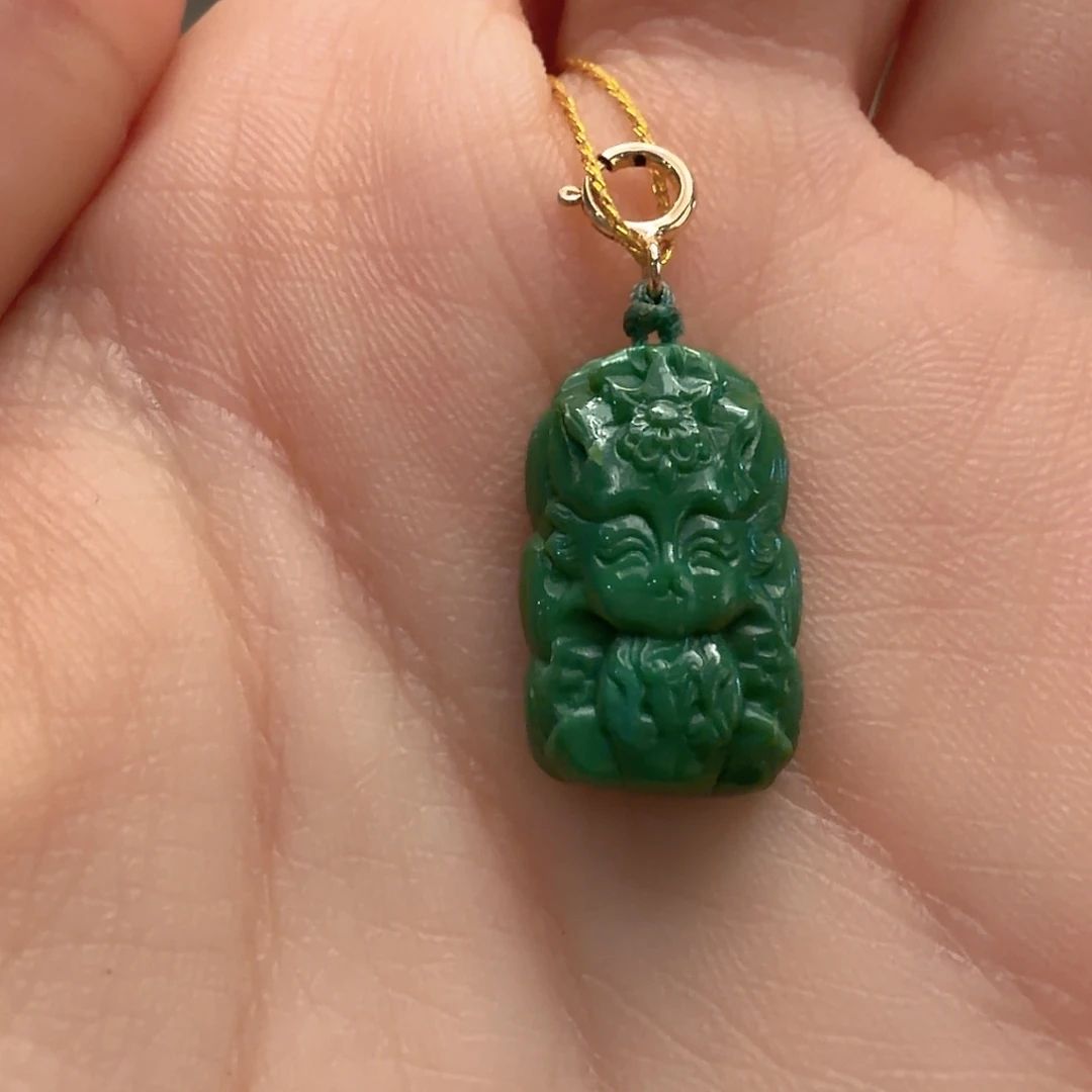 绿松石未镶嵌颈饰