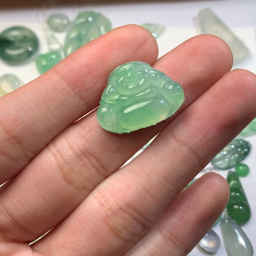 翡翠未镶嵌吊坠(不含链)佛