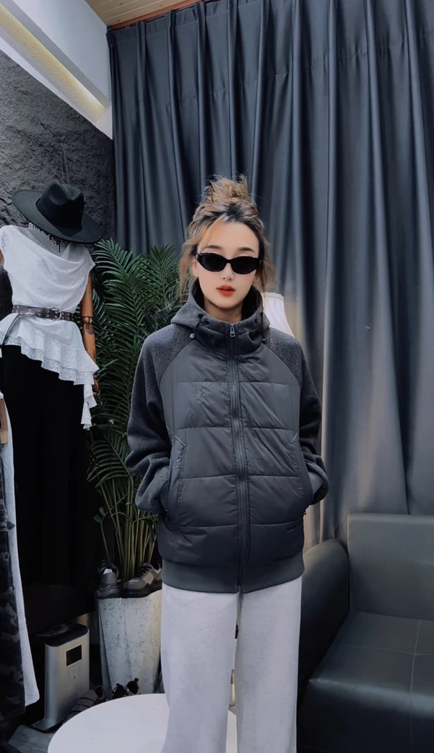 男女同款短款外套 25129 以下（不含）连帽带帽冬季时尚短款纯色