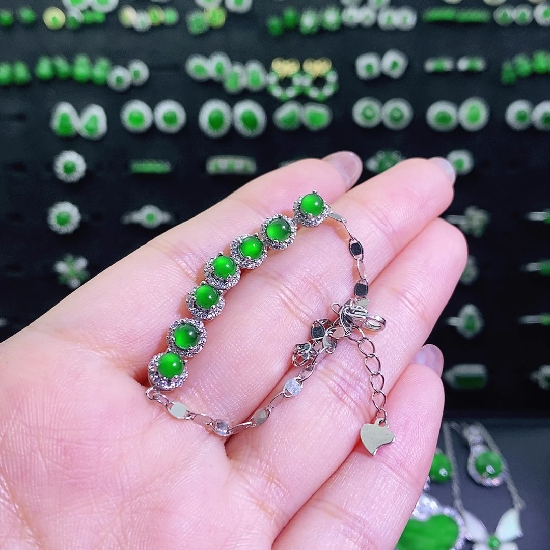 翡翠银S925镶嵌手链多样性