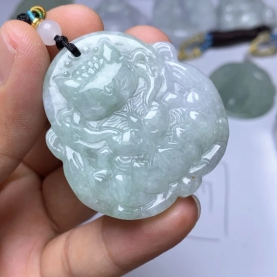颈饰未镶嵌翡翠翡翠