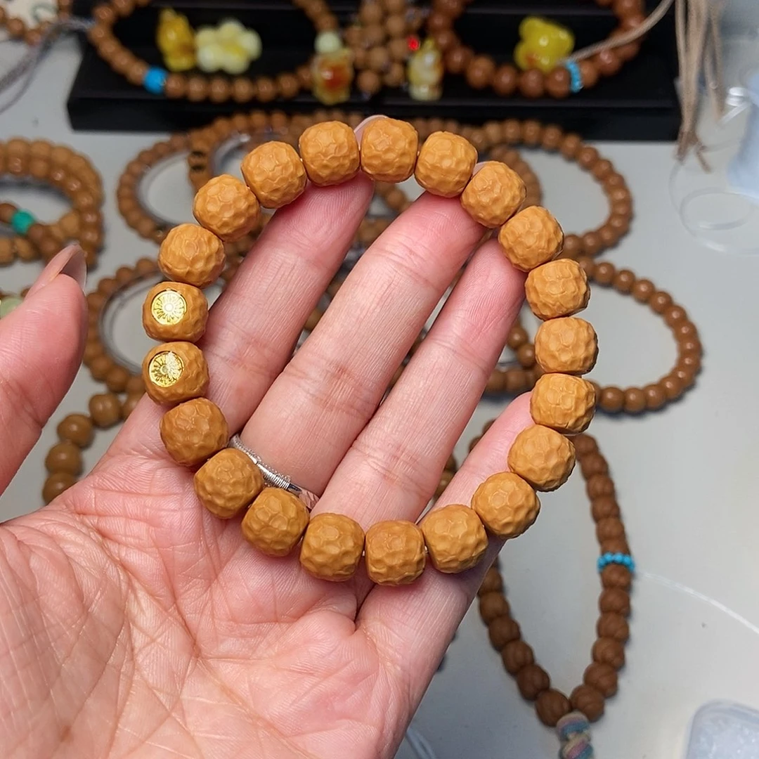 猴头核桃手串猴头龙鳞尺寸11左右