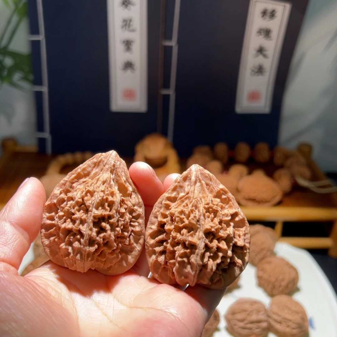 文玩核桃把件火凤鸡心