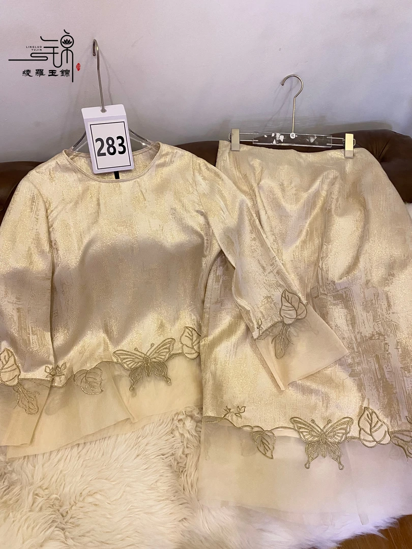 ”283“桑蚕丝烫金蝴蝶金绣上衣半裙