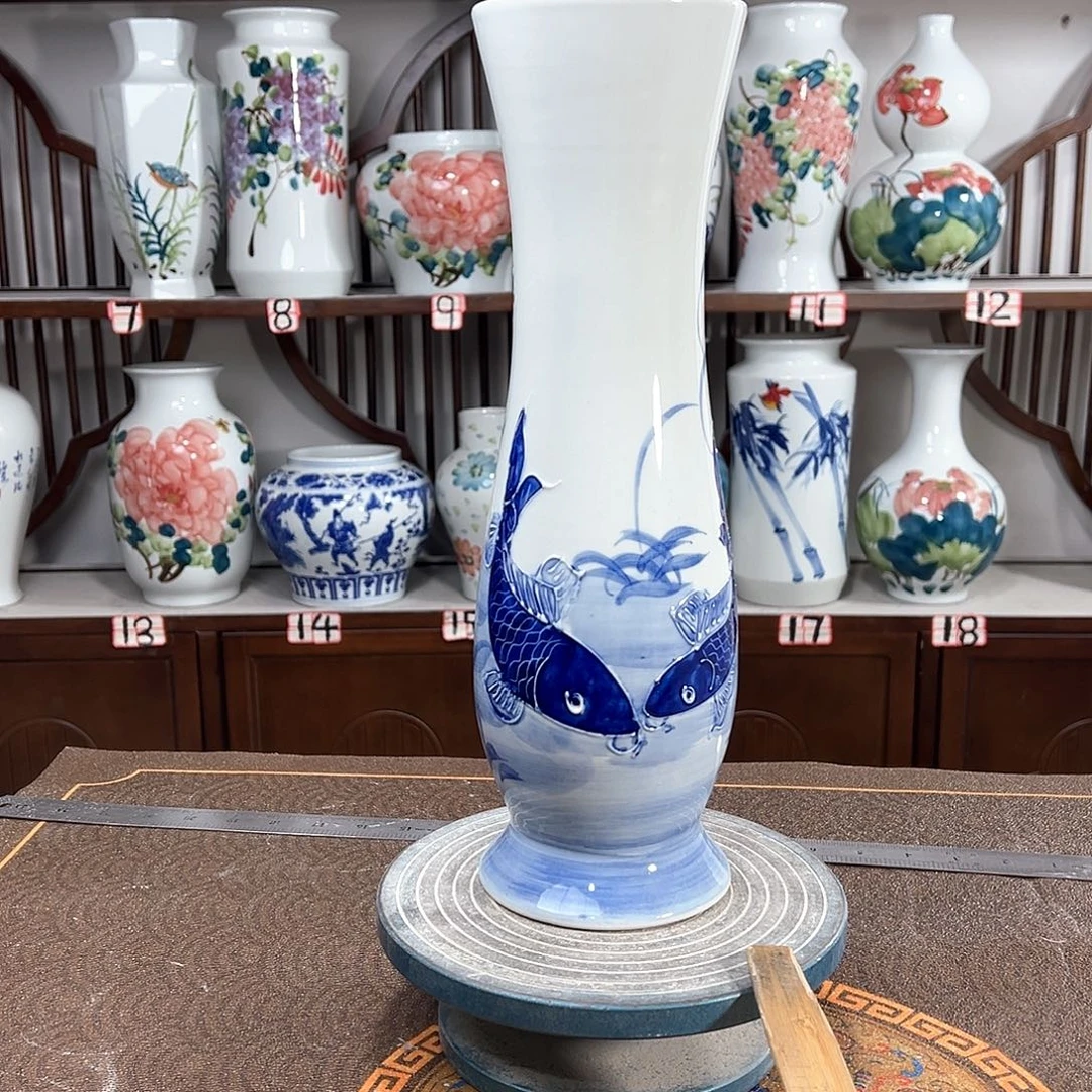 摆件景德镇陶瓷蛮鱼