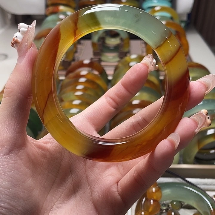 蛇纹石玉未镶嵌手镯61