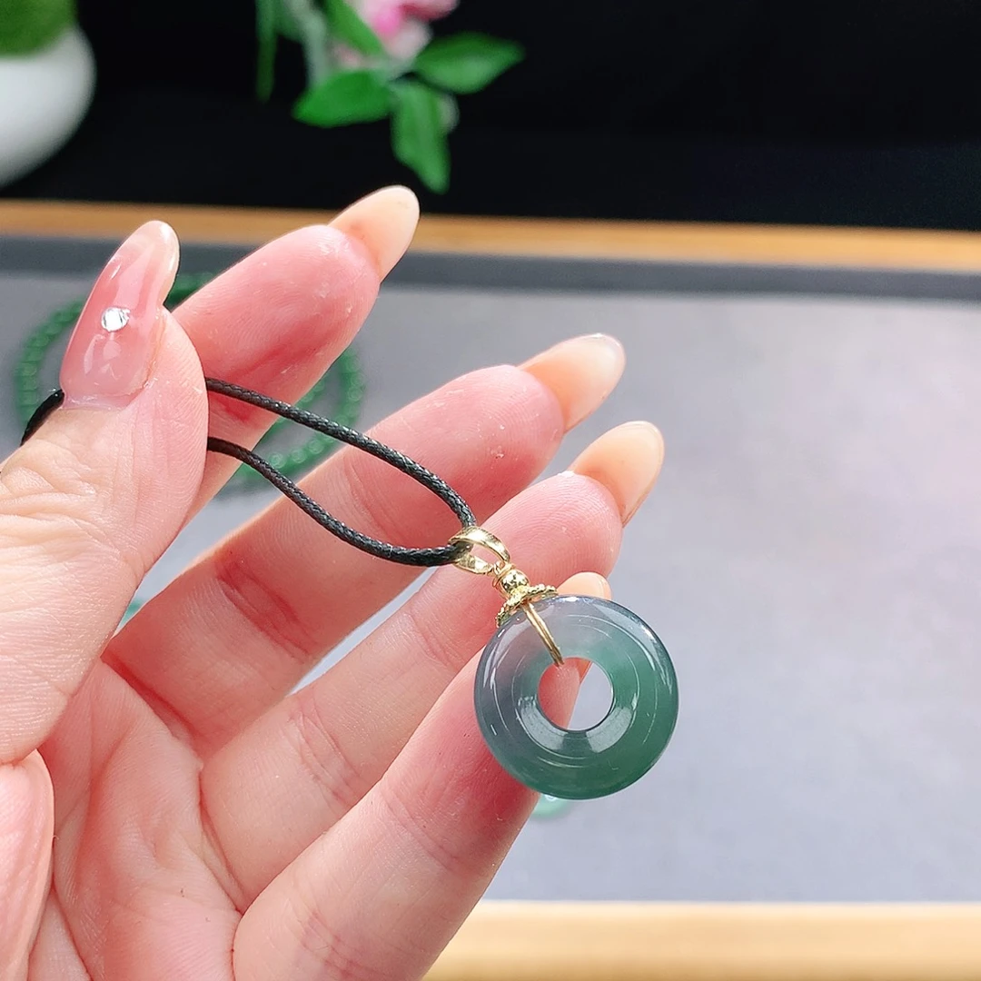 未镶嵌手镯（圆镯）翡翠