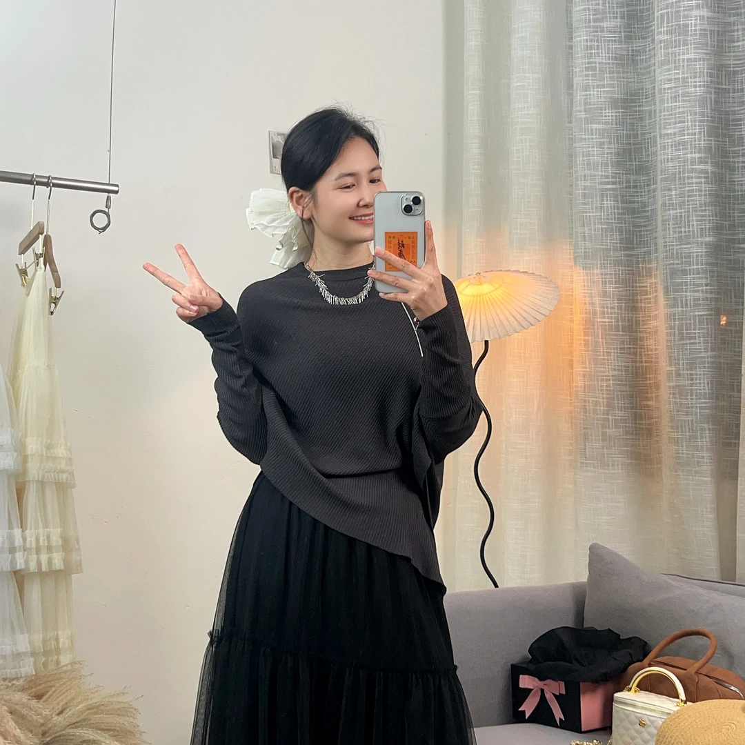 圆领不规则针织衫女宽松慵懒风蝙蝠袖薄上衣