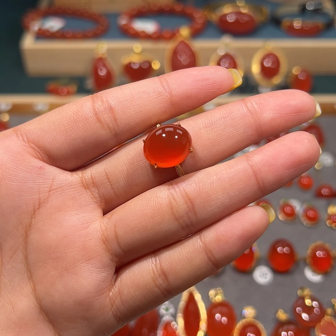 美***宝南红玛瑙18K金镶嵌戒指