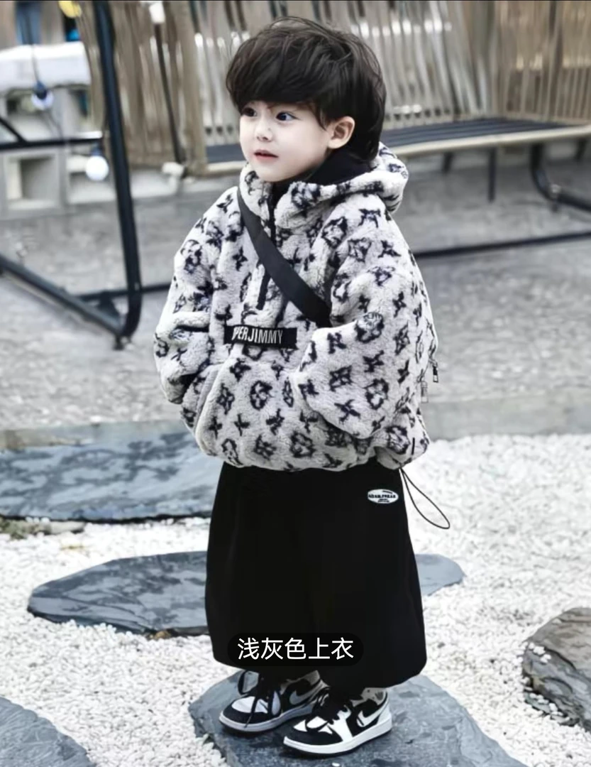 法国slp kiss男童帅气套装秋冬宝宝加绒加厚外套儿童休闲两件套