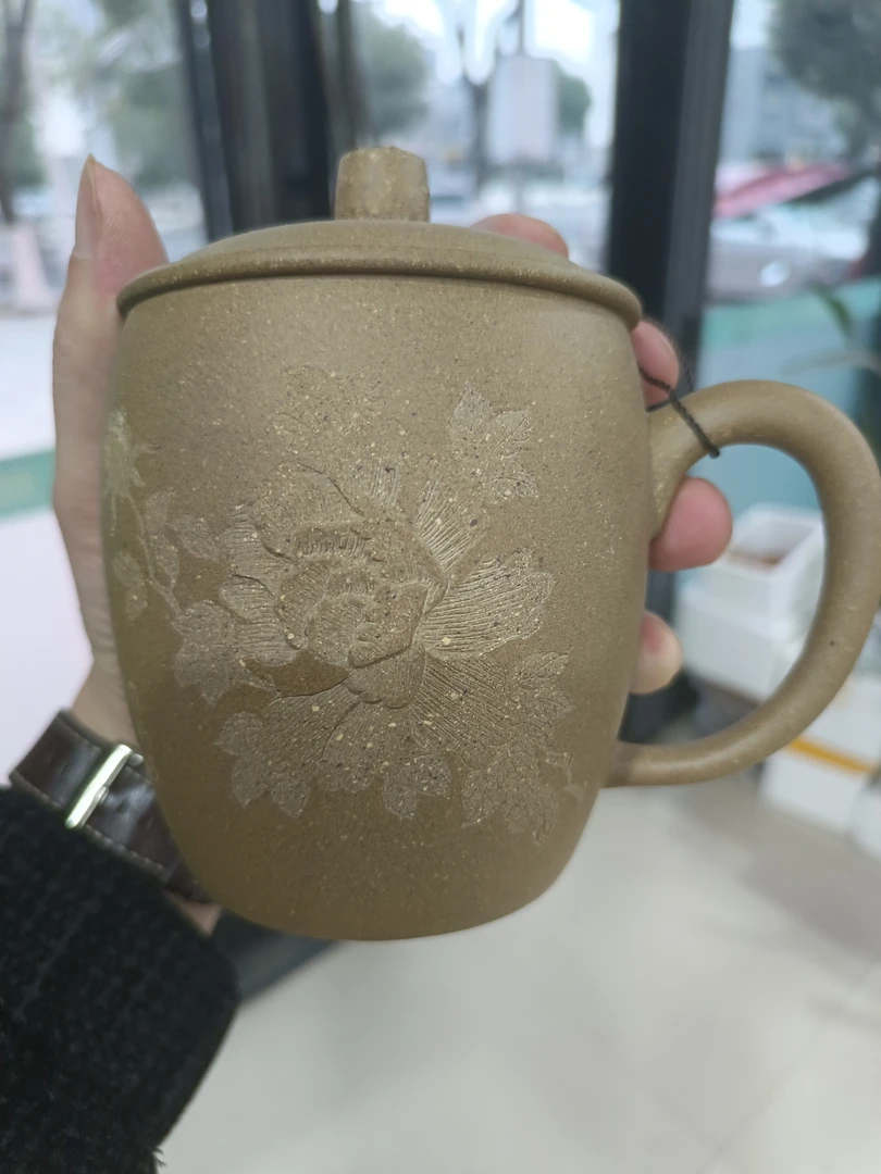 牡丹段泥紫砂盖杯