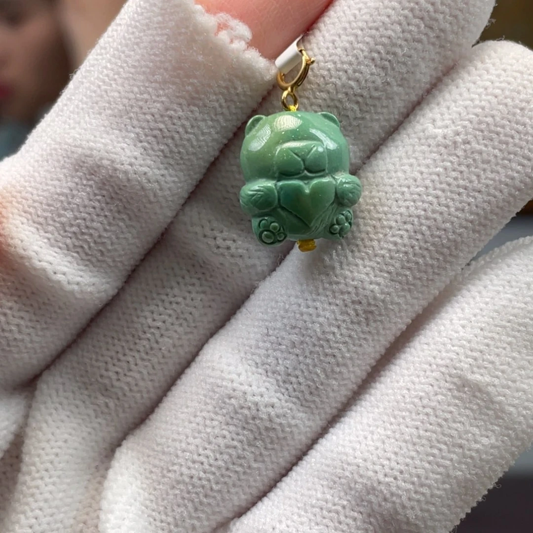 绿松石未镶嵌挂件