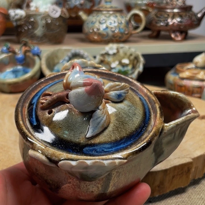 壶我们的确是一群人在