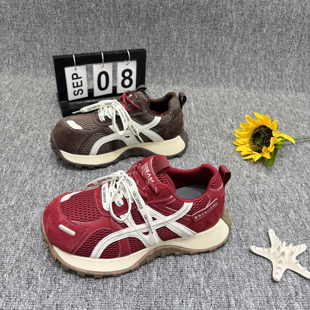 2025年新款秋季百搭休闲运动鞋磨砂拼接网面厚底增高双系带老爹鞋