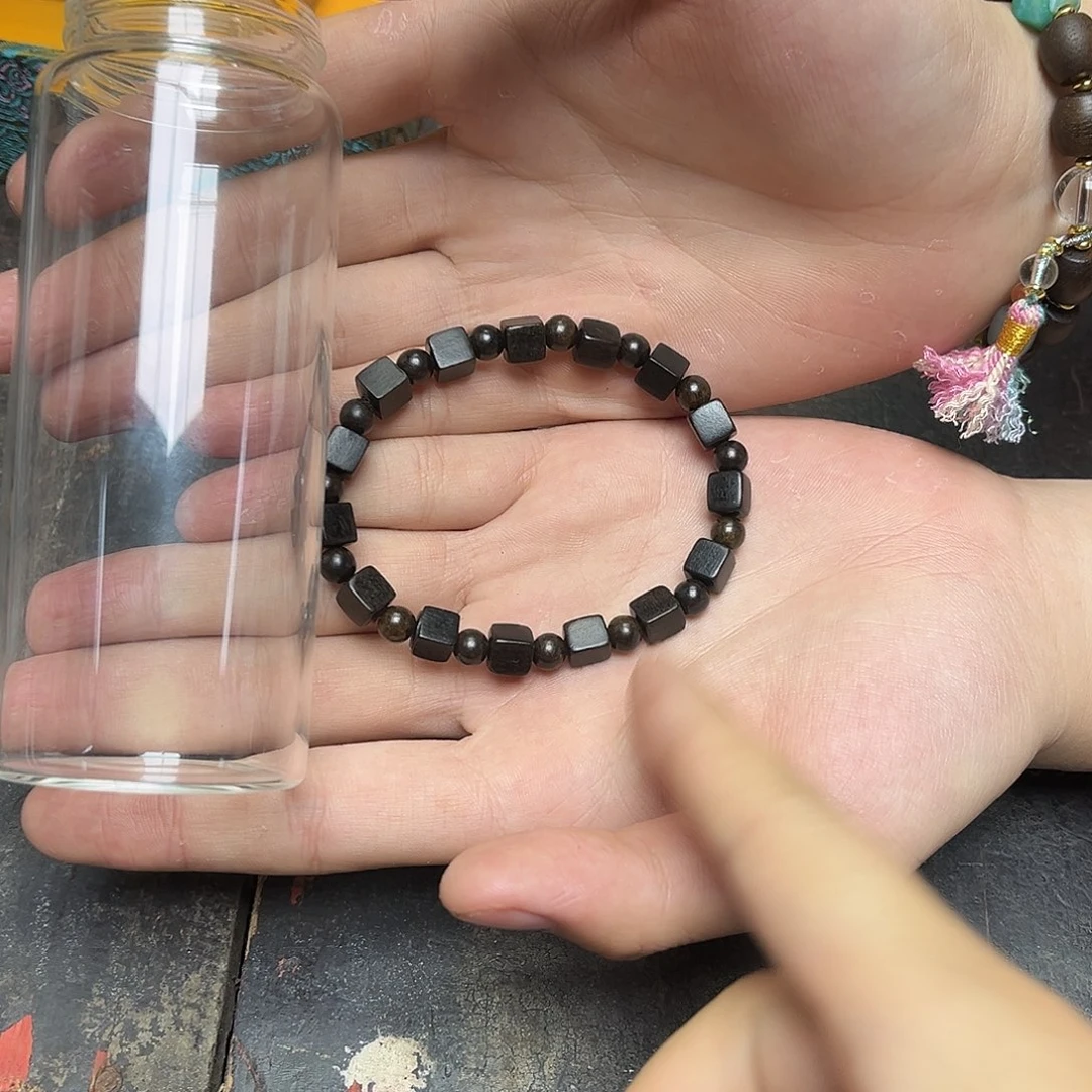 大叶紫檀（黑酸枝木类）