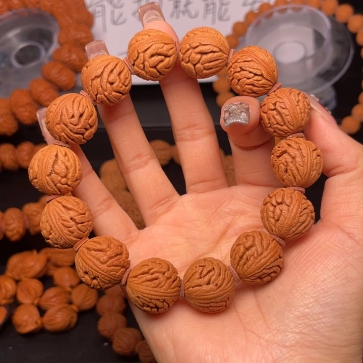 桃核手串18尺寸密纹绣球手串（21号链接）
