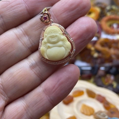 手串蜜蜡未镶嵌吊坠