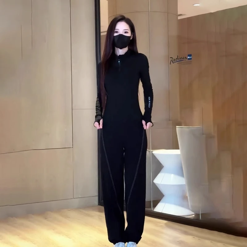 辣妹运动风春装一整套休闲百搭黑色显瘦修身翻领卫衣女装两件套