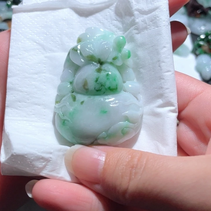 【闪购商品】翡翠颈饰未镶嵌天然翡翠