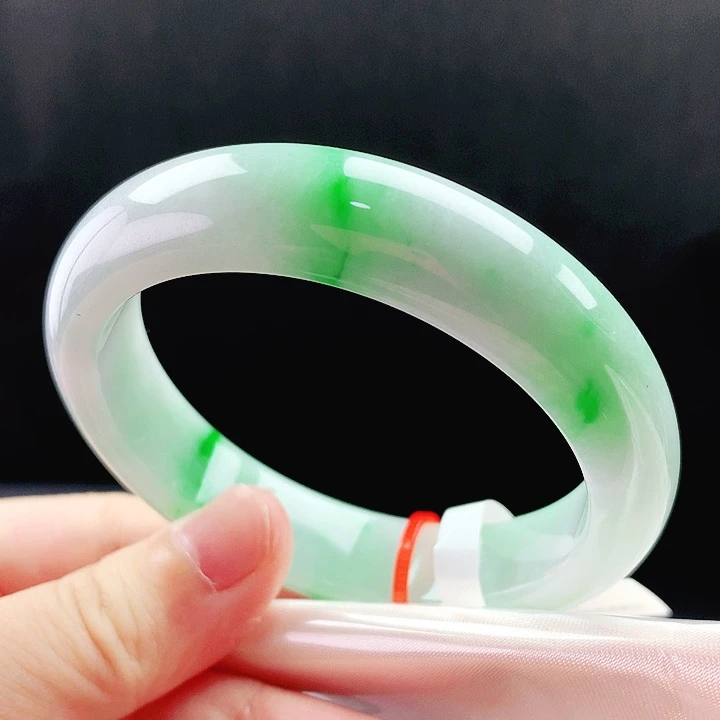 未镶嵌手镯翡翠52圈