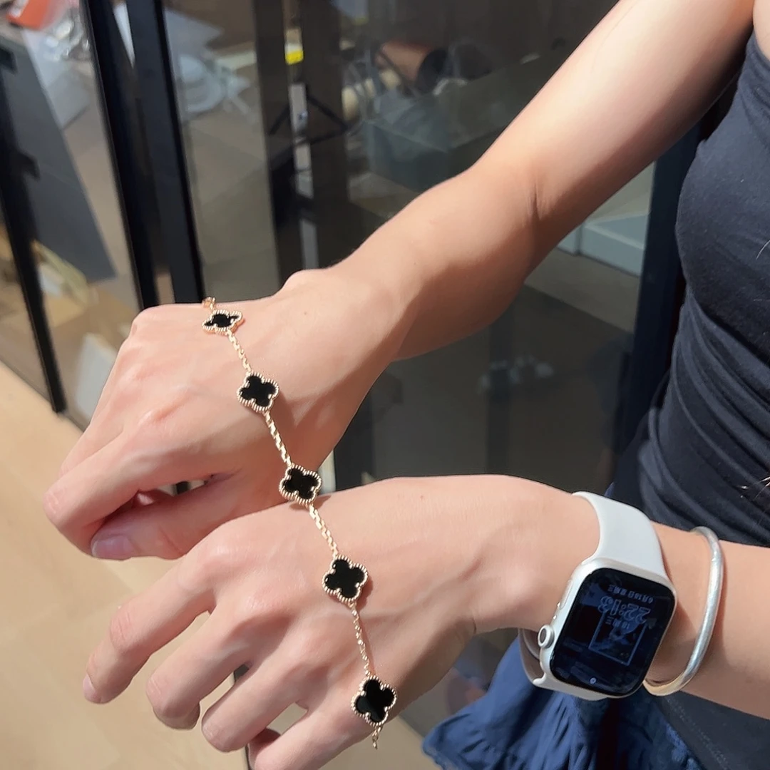 黑七七的小众女装