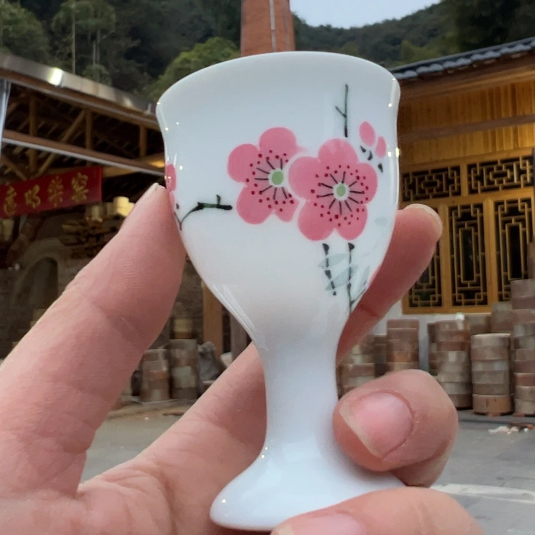瓷柴窑 红梅酒杯，微瑕变形