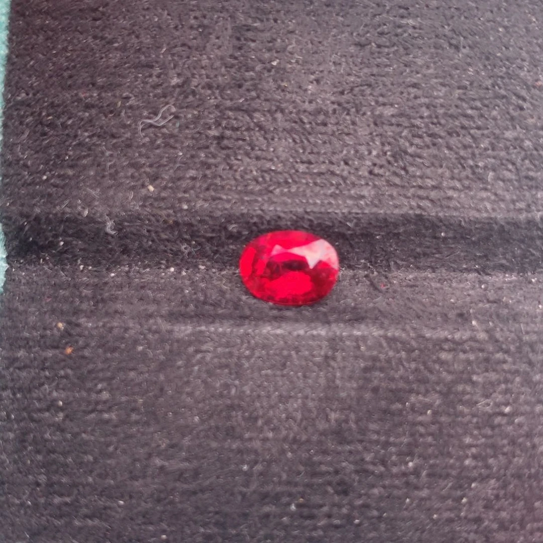 碧玺精品鸽血红卢比莱1.56ct未镶嵌