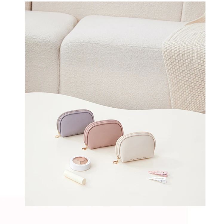 化妆包ins风超火化妆袋女便携迷你旅行随身口红包小化妆品收纳包