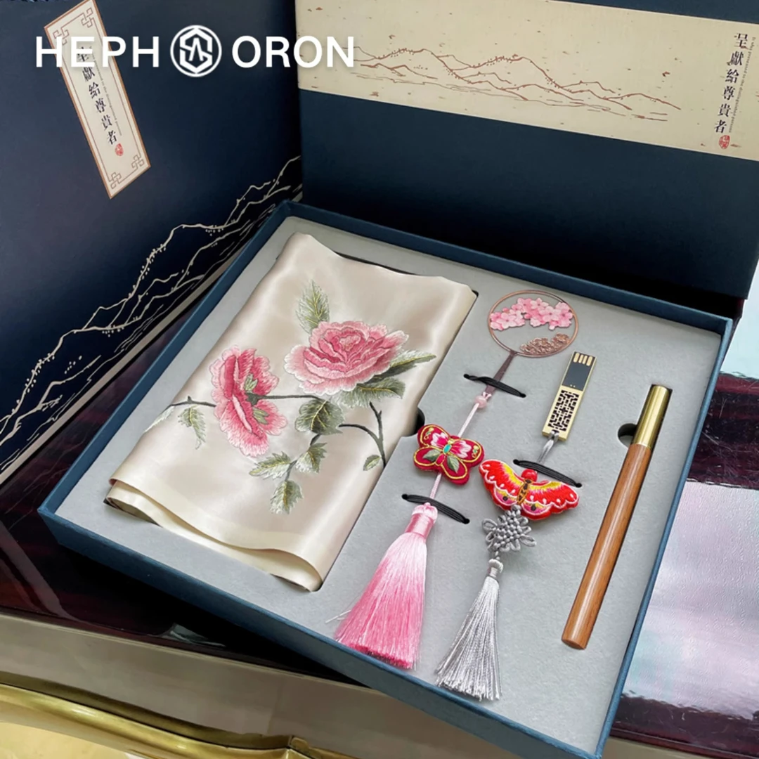 HEPHSORON苏绣丝巾套盒送长辈奶白牡丹刺绣高级感披肩桑蚕丝围巾
