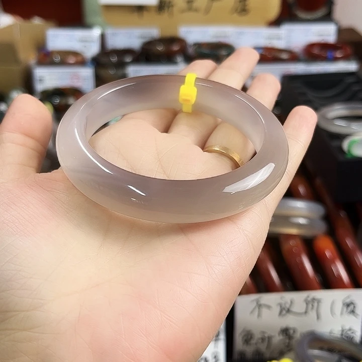 手镯玛瑙/玉髓未镶嵌