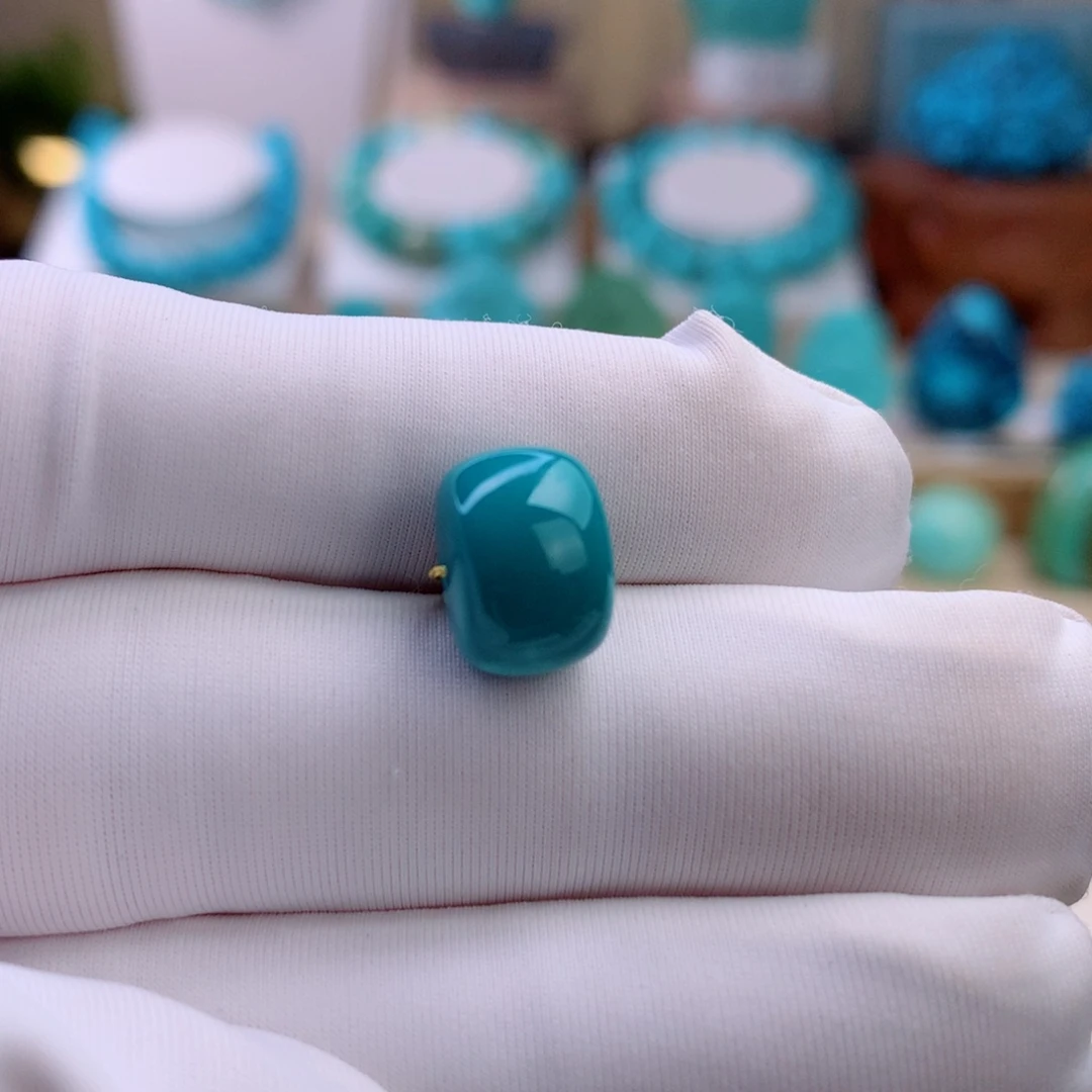 绿松石未镶嵌挂件