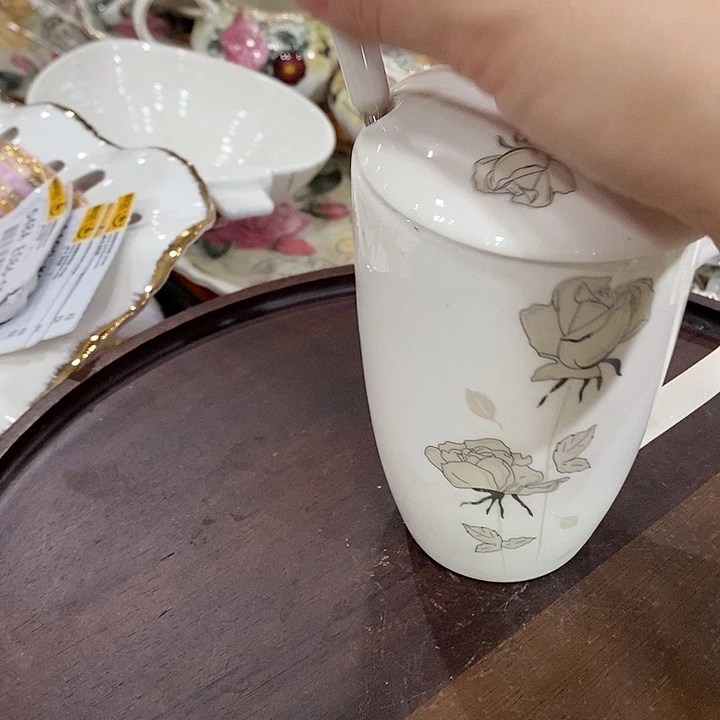 微瑕1个，11111111111111111111111