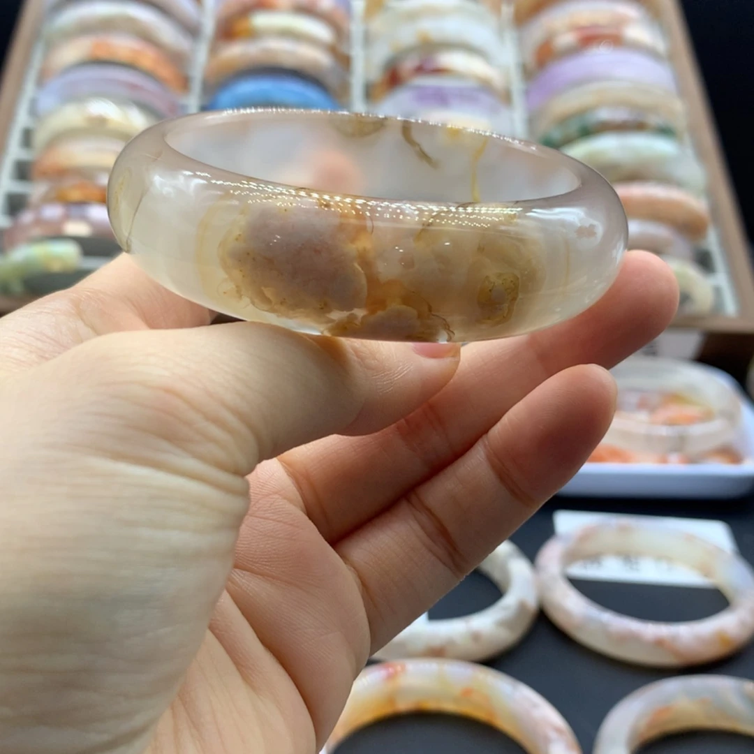 【闪购商品】玛瑙/玉髓手镯未镶嵌笑**场