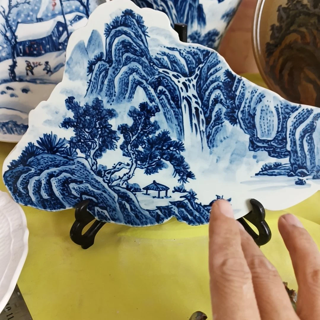 盘欢**缘景德镇手绘釉下彩手绘画