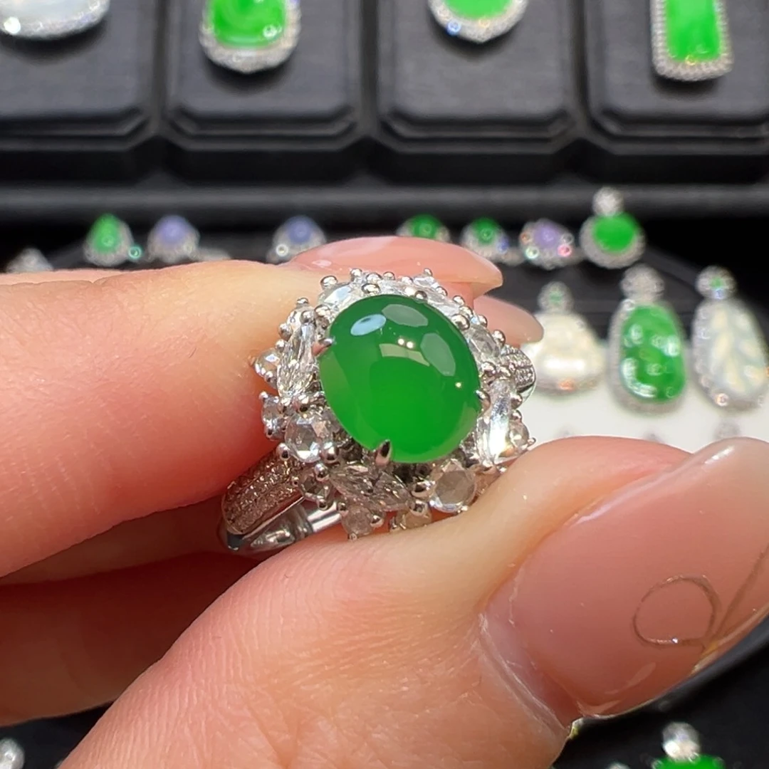 翡翠戒指18K金镶嵌收到货48小时鉴赏期